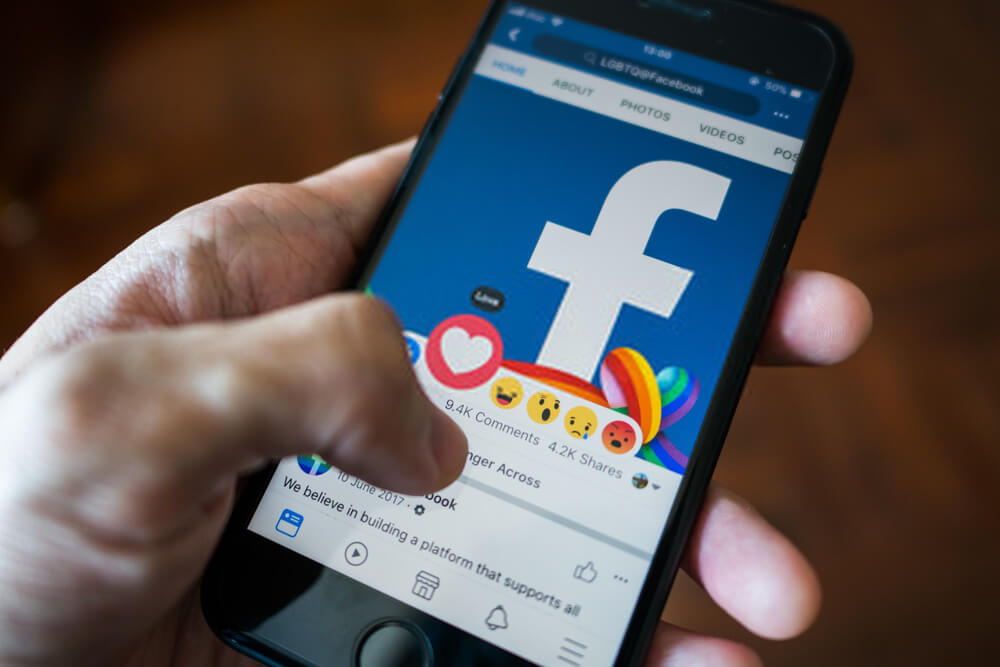 Facebook rede sociais